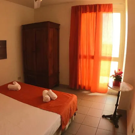 La Bussola Guest house *